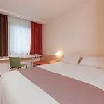 Ibis 호텔 2*