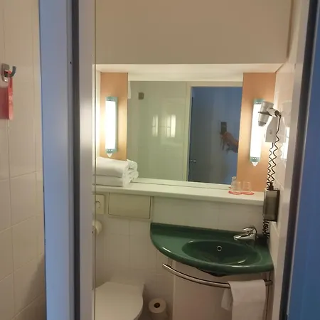 Ibis Отель