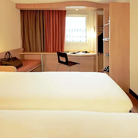 Ibis Отель